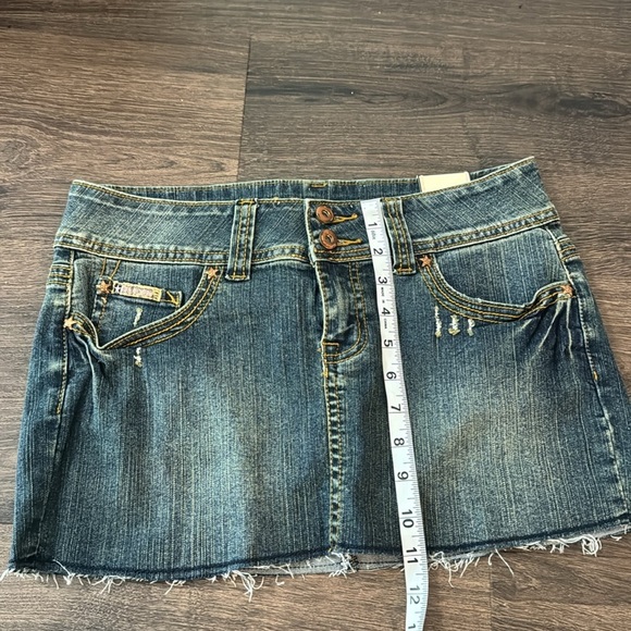 NWT! Y2K Bubblegum Mini Jean Skirt - Size 9/10 - Picture 6 of 6
